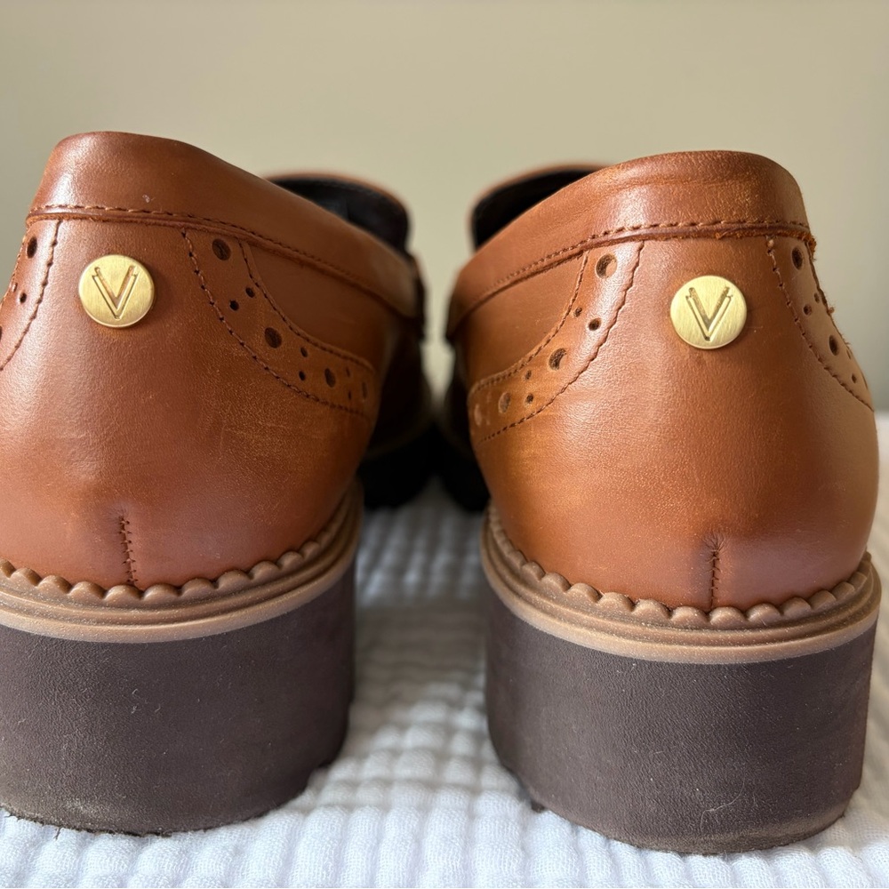 Vionic Size 7.5 Fillmore Loafers - Picture 5 of 12